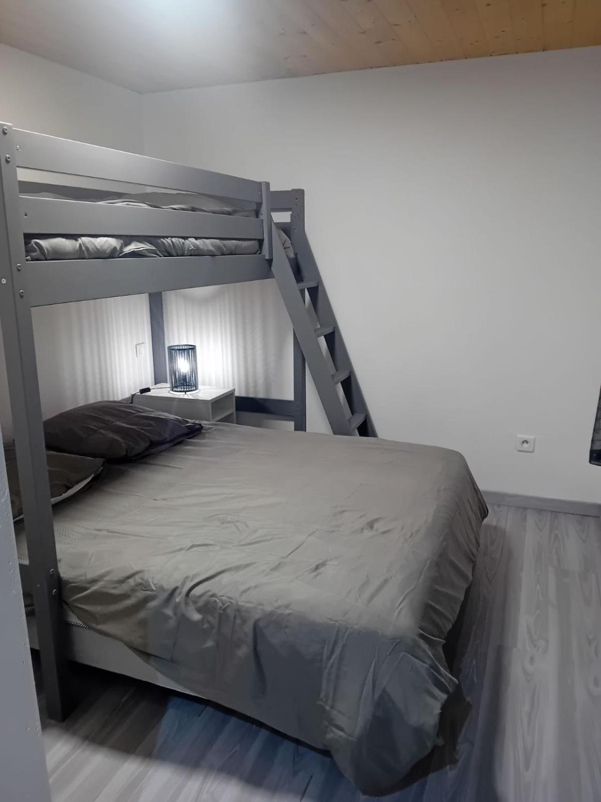 Paquito, Mini Maison 1 Chambre Avec Terrasse Et Parking Ax-les-Thermes Exterior foto